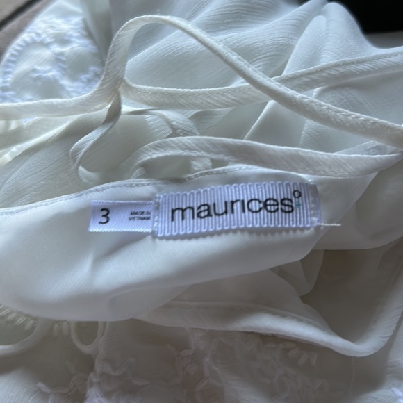 Maurices size 3 white tank top - Picture 2 of 2